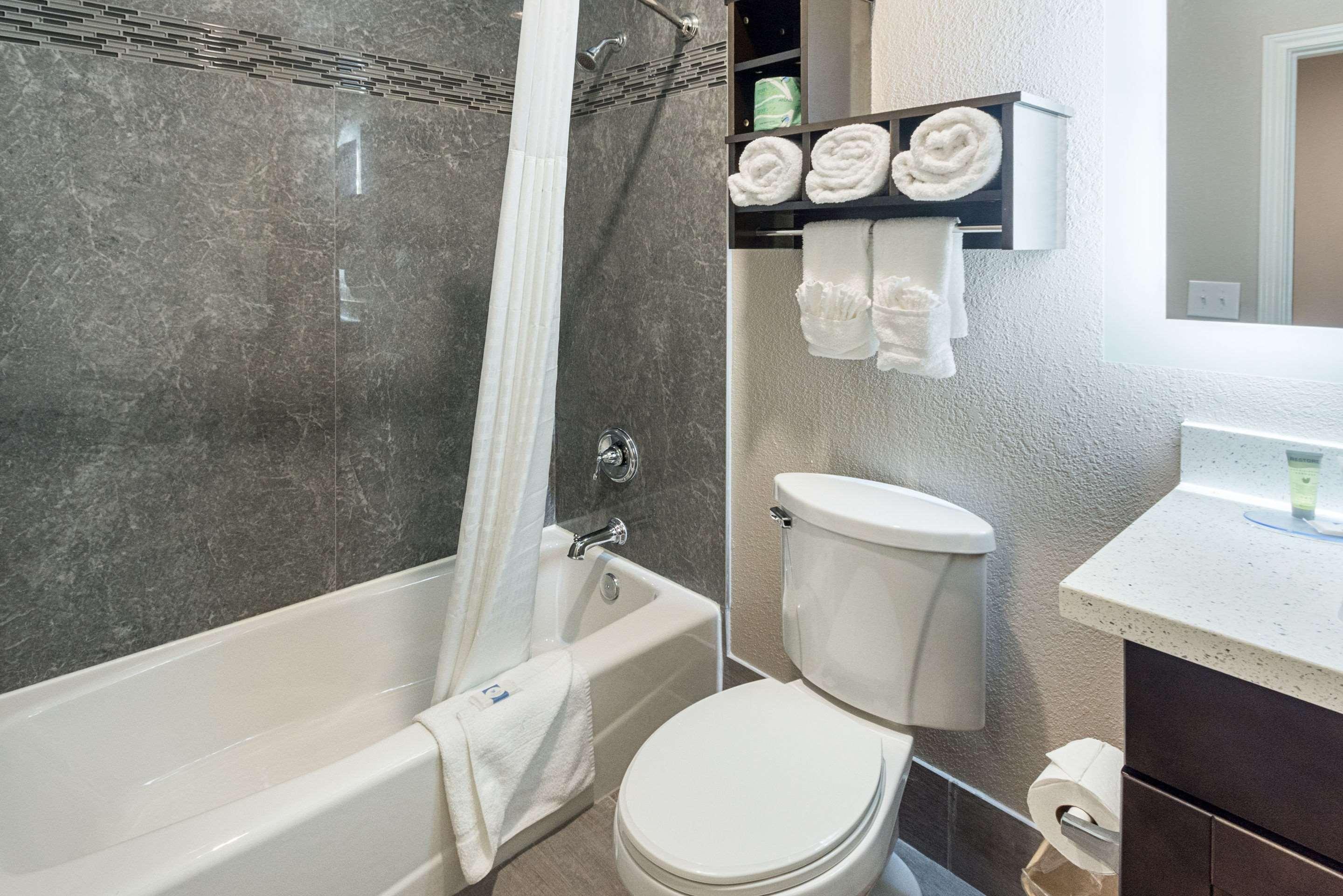 Econo Lodge Inn & Suites Houston Nw-Cy-Fair Jersey Village Dış mekan fotoğraf