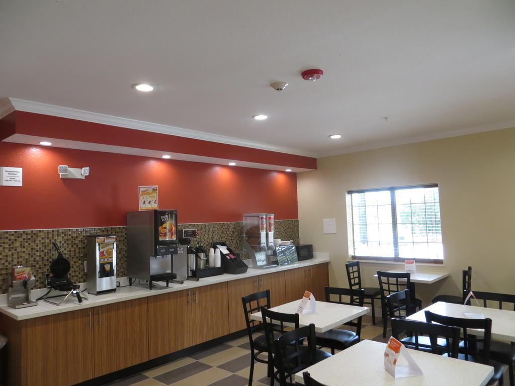 Econo Lodge Inn & Suites Houston Nw-Cy-Fair Jersey Village Dış mekan fotoğraf