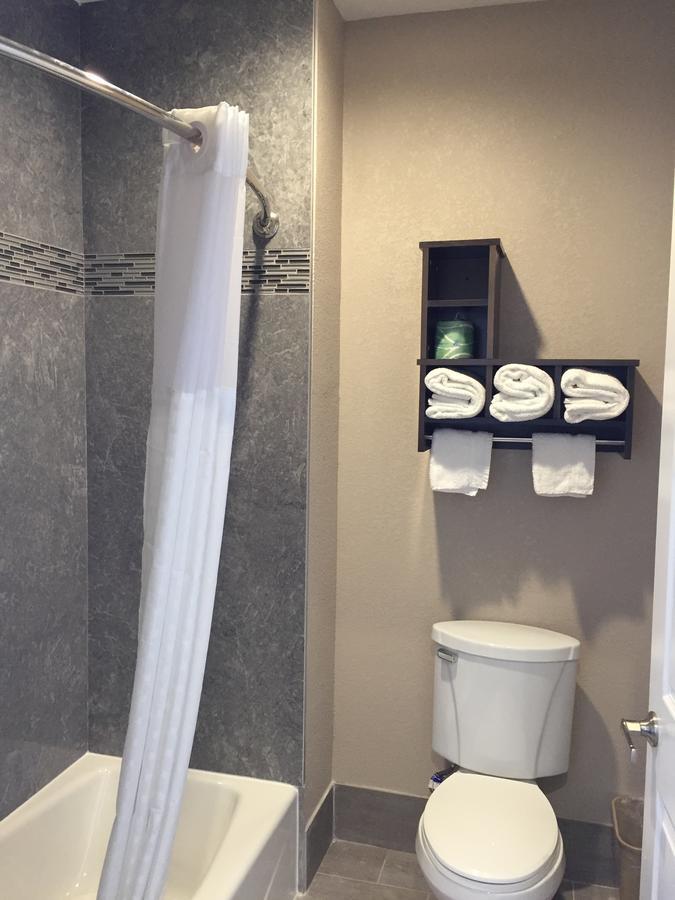 Econo Lodge Inn & Suites Houston Nw-Cy-Fair Jersey Village Dış mekan fotoğraf